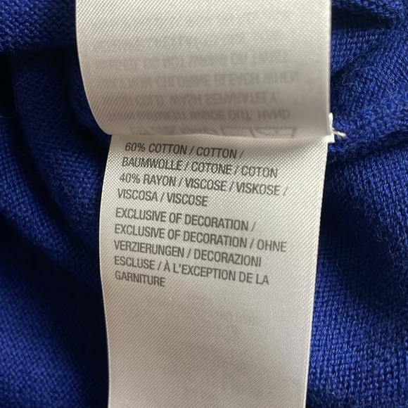 Bob Mackie Royal Blue button down Cardigan with shiny Sequins Flower Detail- M - Picture 9 of 12